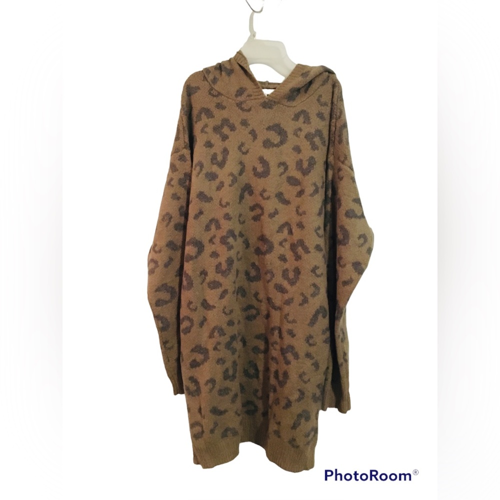 Easel hooded sweater dress